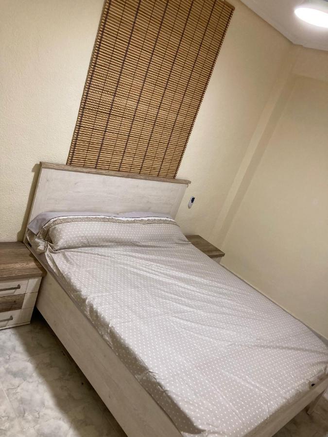 Ferienwohnung Apartamento A 100 Metros De La Playa Malvarrosa Valencia Exterior foto